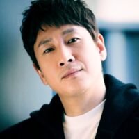 Read more about the article Lee Sun-Kyun Biography, Age, Height, Birthplace