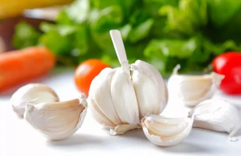 1 Can people with high blood pressure eat garlic?