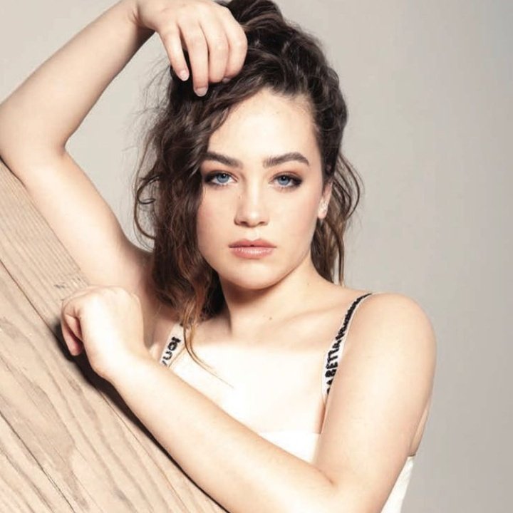 Mary Mouser Biography