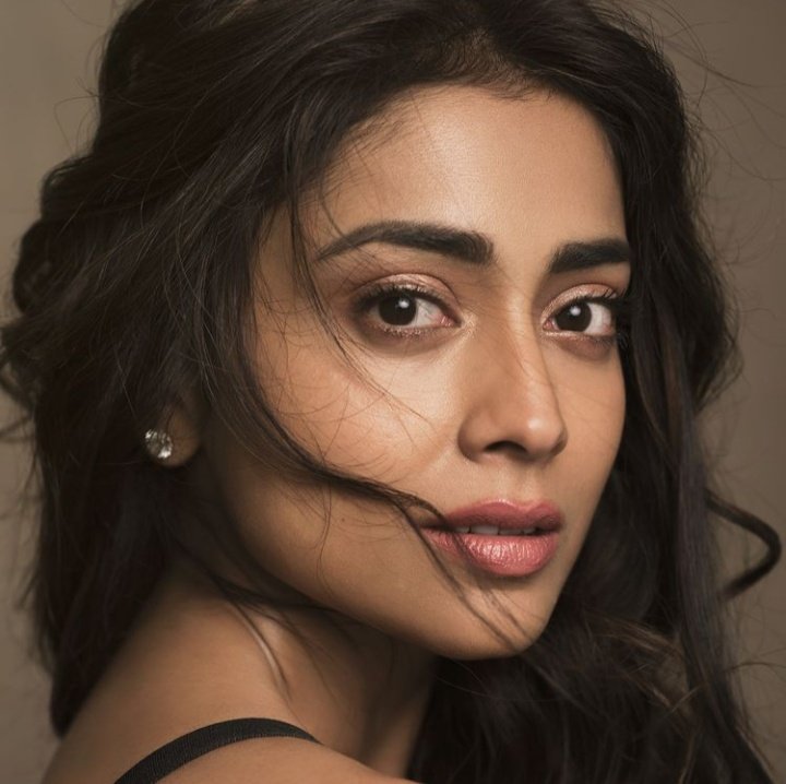 Read more about the article Shriya Saran Biography, Age, Height, Birthplace, Networth, Wikipedia