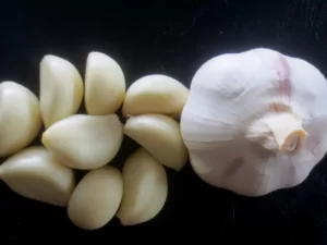 Can liver disease patients eat garlic