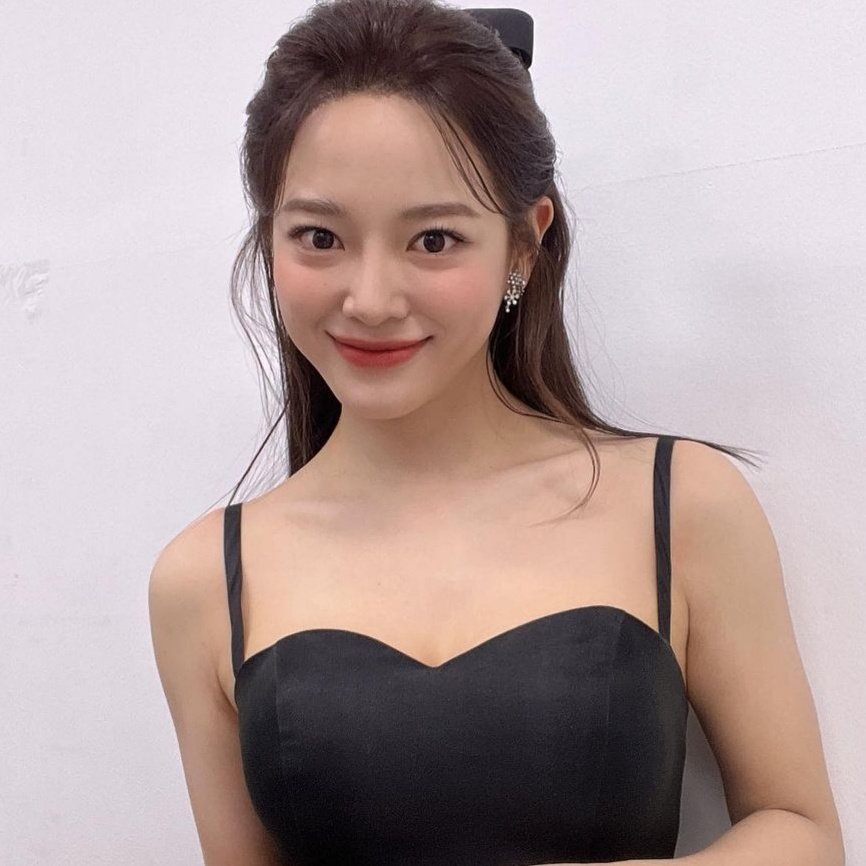 Read more about the article Kim Se-jeong Biography, Wikipedia, Wiki, Age, Height, Birthplace, Networth