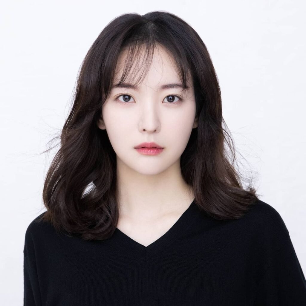 Kim Chae-Eun Biography