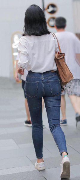 White shirt with slim jeans