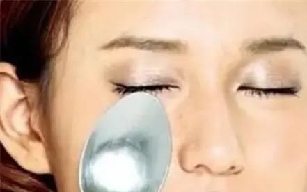 How to remove eye bags naturally permanently at home, Vitamin E, Salt Water, Massage, Diet, Tea