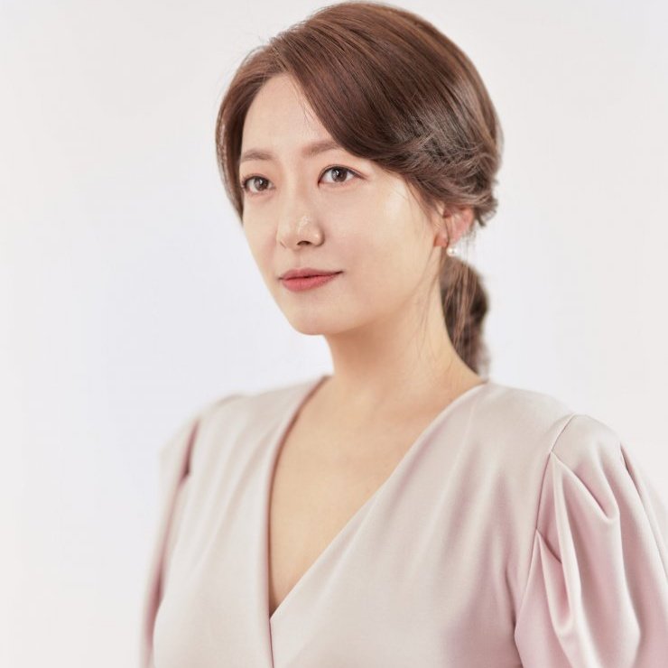 Jung Soo-young Biography