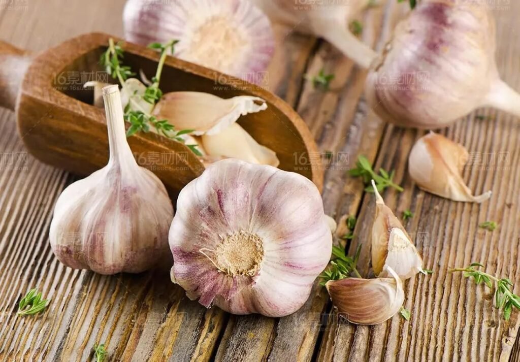 Benefits of eating raw garlic on empty stomach