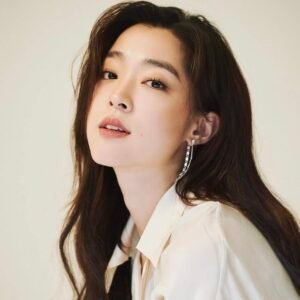 Read more about the article Choi Sung-Eun Biography, Wikipedia, Wiki, Age, Height, Birthplace, Net  Worth