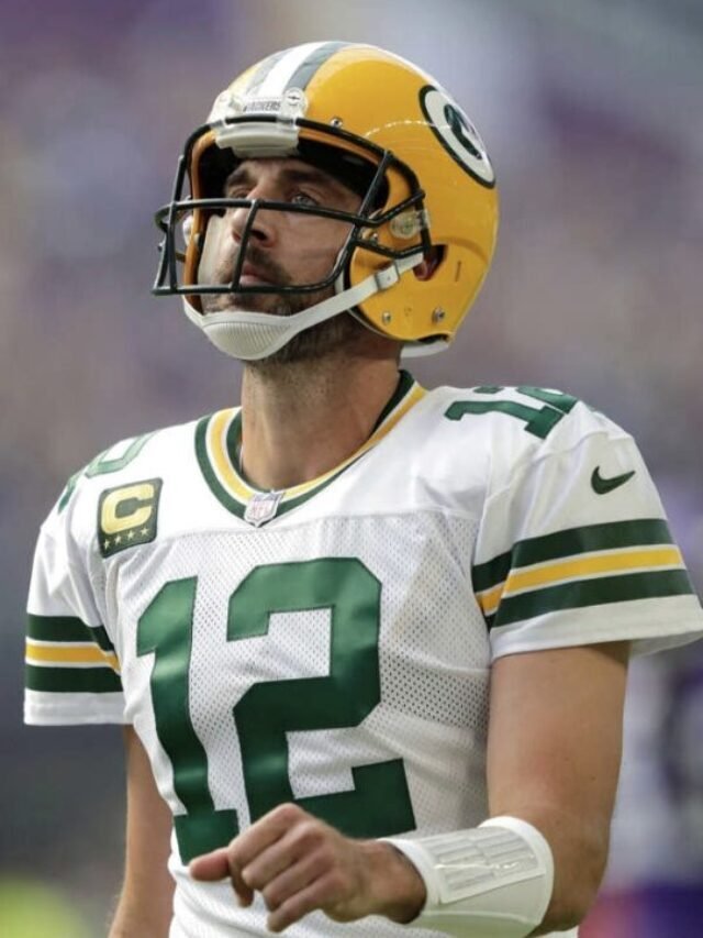 Former Jets QB guarantees Aaron Rodgers won’t wear No. 12